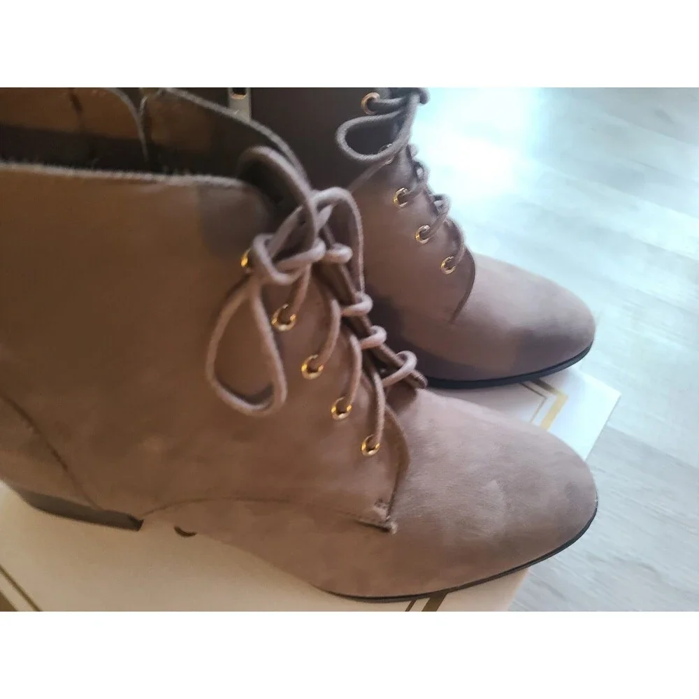 New Charter Club Boots Womens 9.5 M Carlee Lace Up Ankle Bootie Brown Heels